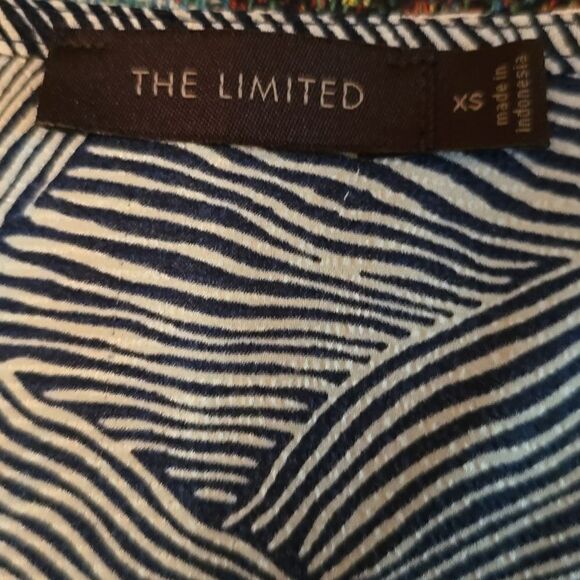 The Limited Women's size XS Black White Stripe Ruffle front pullover Blouse top - Picture 5 of 9